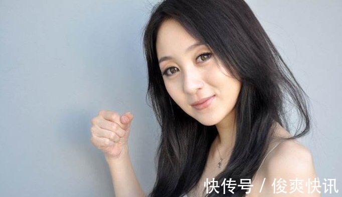 靠《星光大道》一夜走紅，成名后拋妻棄女，女兒苦苦挽留遭無視