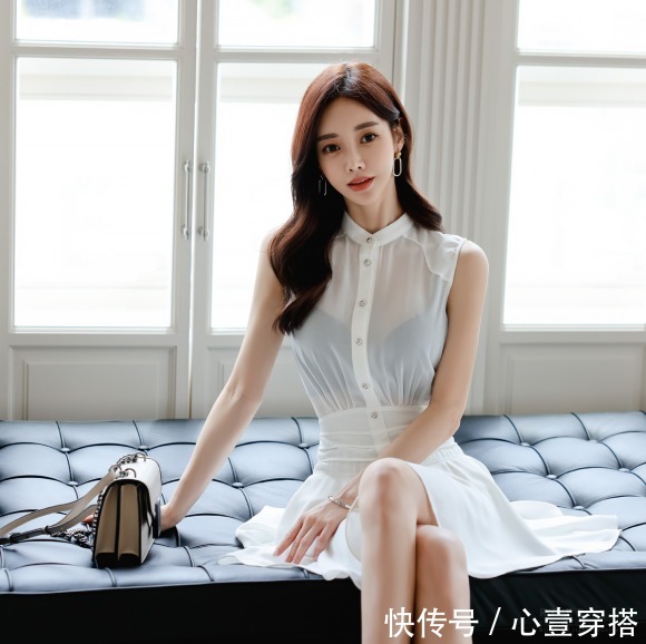 孙允珠|女神孙允珠高清时尚搭配：光系梦幻牛奶萱白无袖衬衣裙