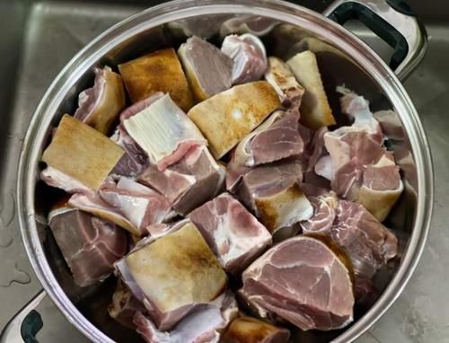 萝卜羊肉煲的这个做法，关键一步做好了，不腥也不膻，软烂更入味