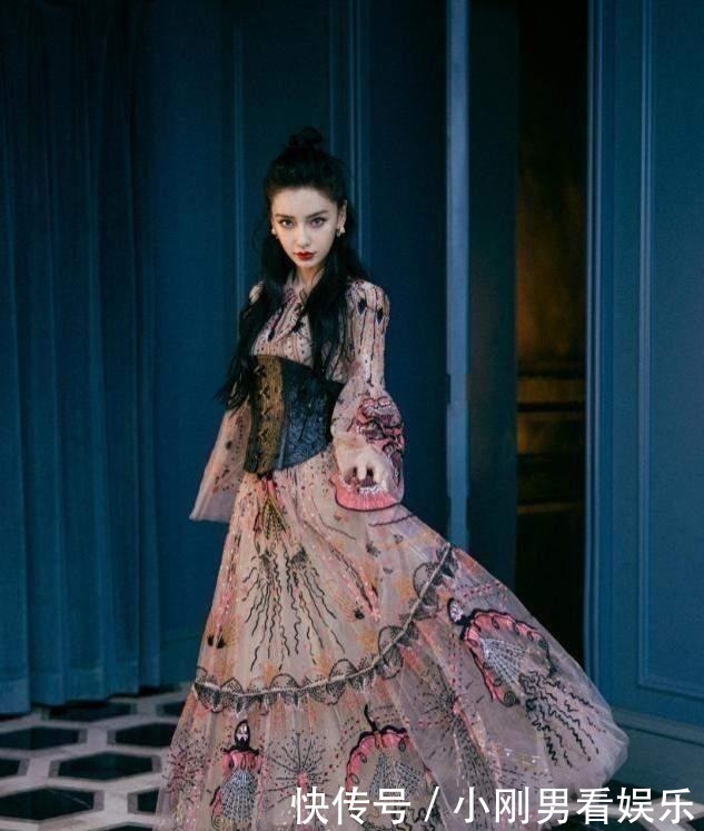 气质感|女人别再披头散发了,太显老!今年流行这5种发型,减龄显脸小