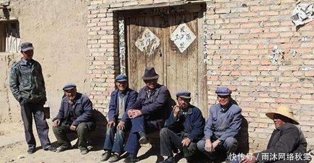 炫耀自己|常言道:“人到中年,不露三物,不欠三债”,蕴含古人做人的智慧