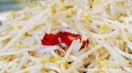 炒豆芽|炒豆芽时,直接炒就“废”了,多加一步,豆芽香脆,不出水