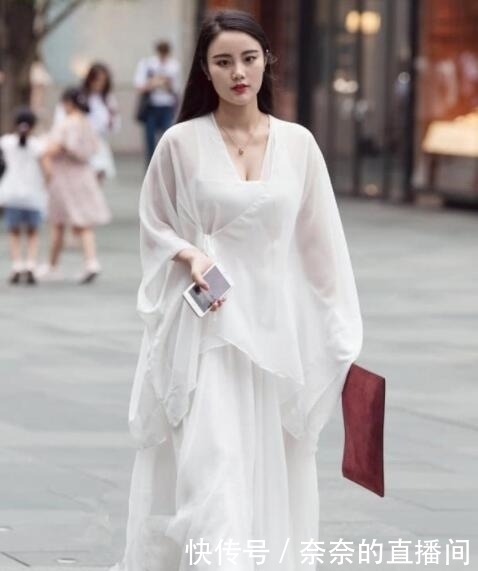 底裤|街拍:迷人的紧身打底裤小姐姐,凸显玲珑有致的好身材!