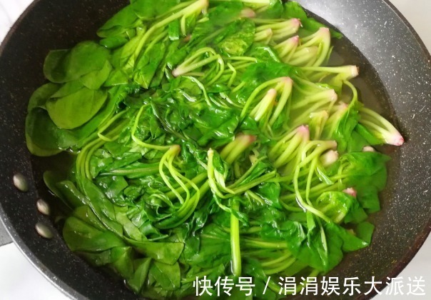 3种蔬菜炒之前必须“焯水”，不然与吃“毒”无异，了解一下