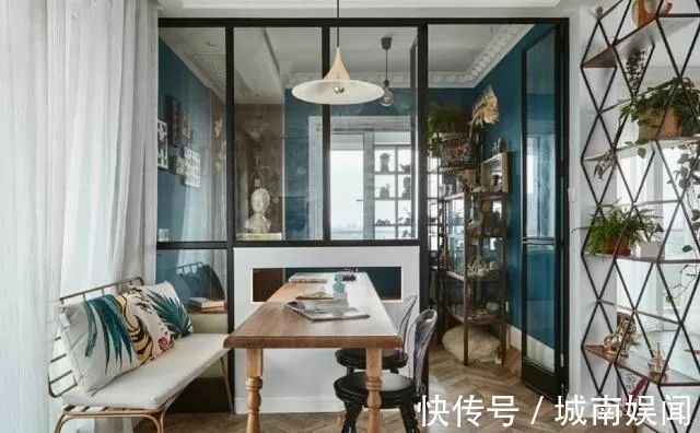 石膏线|120㎡新房,一进客厅就被迷住了,餐桌穿墙“一桌两用”,谁见过
