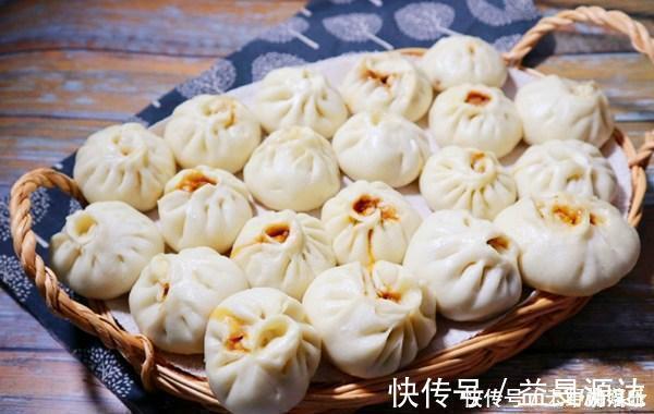 搅拌均匀|蒸包子时,最忌直接上锅蒸,记住3诀窍,包子暄软蓬松不塌陷