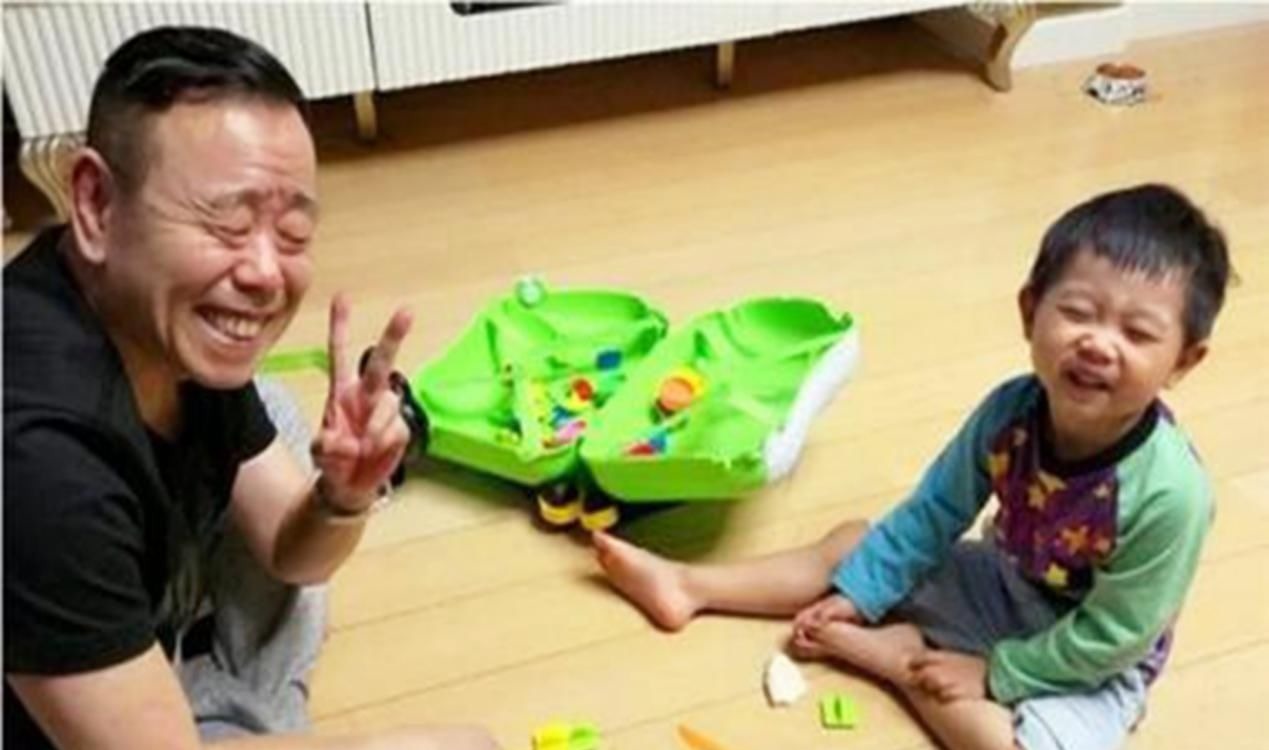 大眼睛|爸爸这些“毁形象”特征,基本“传男不传女”,第一个就很难接受!