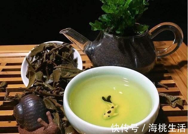 血脂异常|喝茶对心脏好？男人应该喝绿茶还是红茶？用研究数据告诉你真相