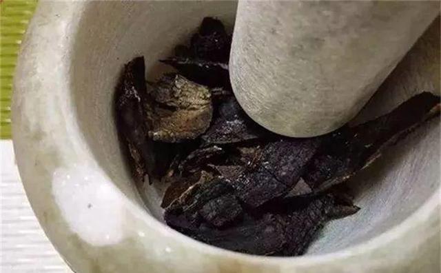 根系|每家都有的3种“钾肥”,给花盆浇一点,养根、又促果