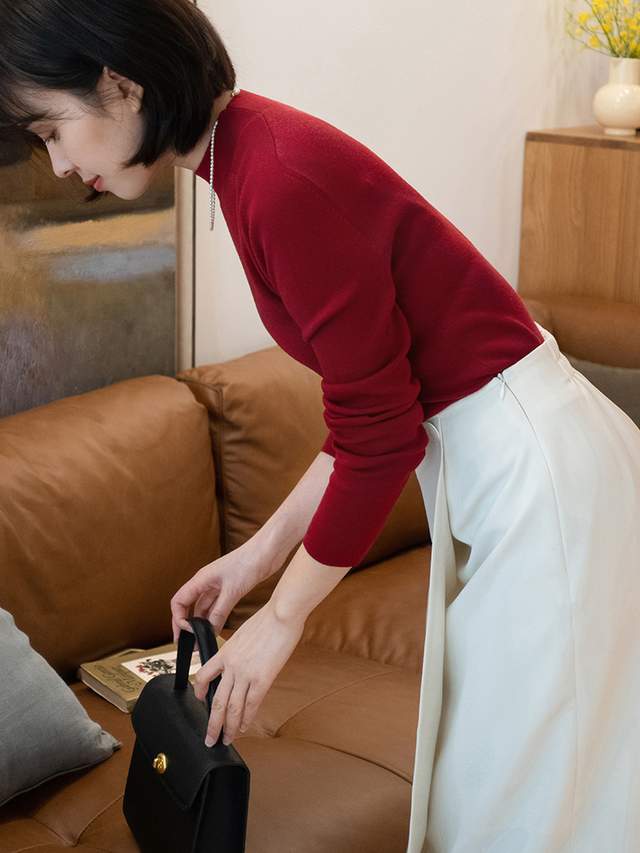 穿搭|女生博主的穿搭指南,毛衣搭配卡其色直筒裤高级洋气,简约优雅