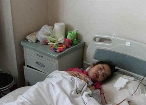 孩子|“妈妈, 救救我! ”孩子沉溺水底, 旁边的母亲却浑然不知