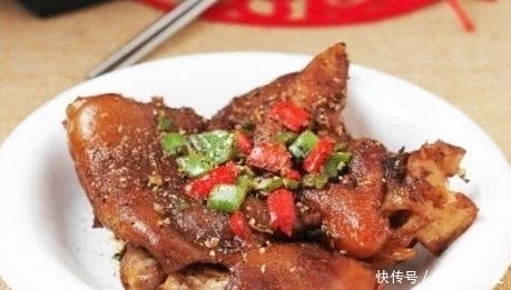猪蹄总是炖不烂?加上几滴它,猪蹄软烂入味超下饭