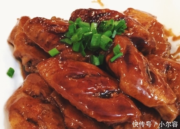 鸡翅家常做法,做法简单 ,汤汁浓郁,美味下饭,真的超赞!