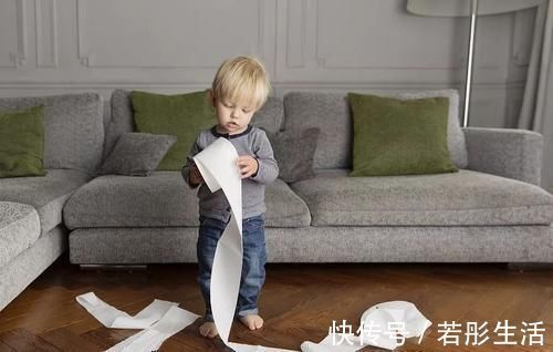 孩子们|3岁前,孩子若有这些“坏习惯”是变聪明的表现,家长不要随意制止