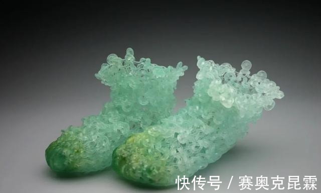 色彩#她是用玻璃雕塑“织毛衣”的第一人,这质感极其逼真!手太牛逼了