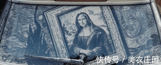 沙画|男子在一辆车上画了一幅画，车主见后不怒反笑，舍不得擦掉了