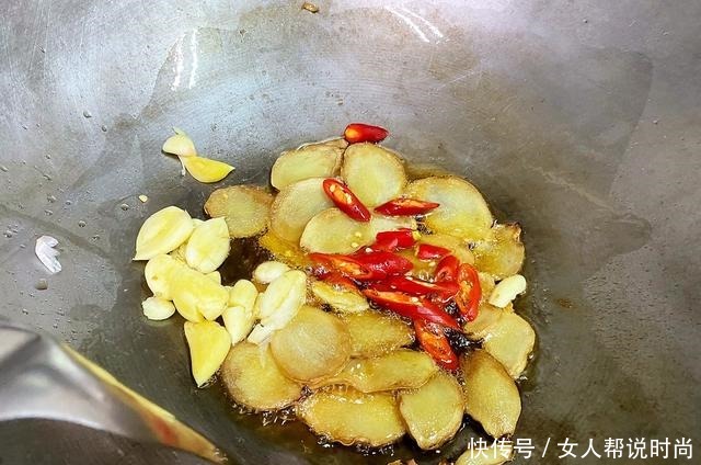  只加|做鱼肚时，只加食盐是不对的，多加一步，鱼肚又香又好吃！