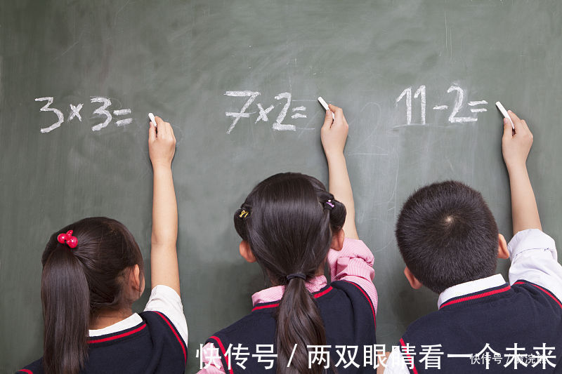 数学|用魔术的神奇,为孩子打开一扇数学兴趣的天窗:记一个预言魔术的奥秘