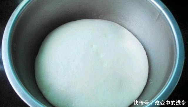 告诉你蒸馒头的诀窍,不塌陷,表面光滑,宣软蓬松真好吃