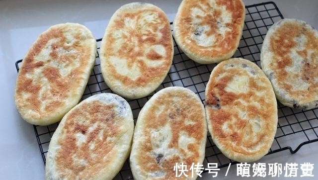 平底锅也能做的红豆馅酥饼，猪油黄油都不用，香甜美味酥掉一地渣