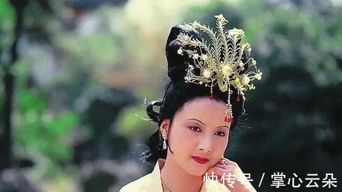 宝玉@王熙凤就在旁边,贾母为什么偏要安排王夫人为黛玉换窗纱?