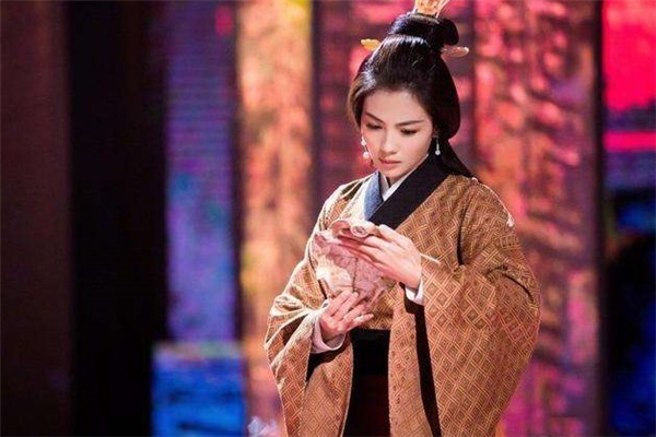 影视剧|既为王后,又是中国第一女将直至其墓陵被发掘故事才得以揭晓