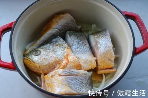 过年吃鱼年年有余,无水焗黄花鱼,学会了给家人露一手吧