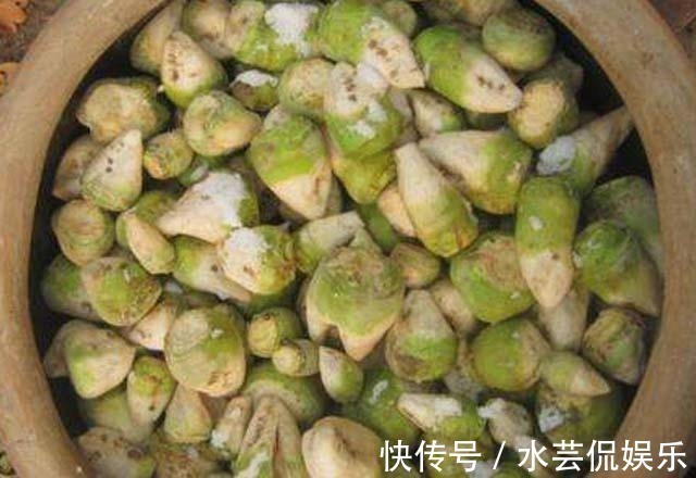 肝脏|肝不好的人，尽量少吃3样“伤肝”食物，多做1事，排毒素，养肝