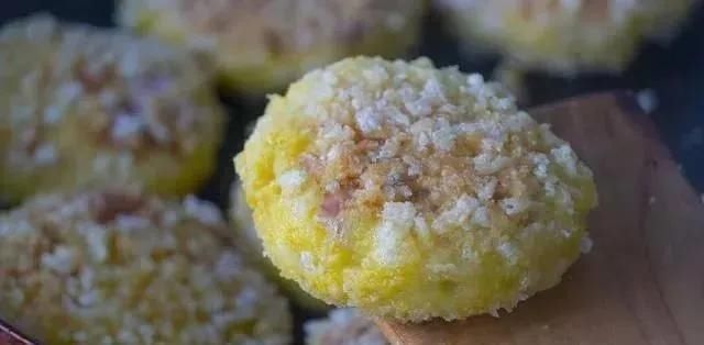 糯米粉里加2个苹果,居然这么好吃,我家一周做6次,次次都光盘