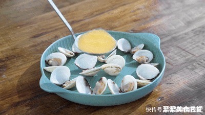 1小勺|蒸鸡蛋别只加葱了!现在流行跟它搭,随手一蒸鲜掉魂