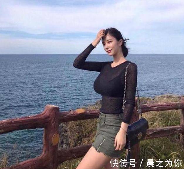 真人版|韩国女模被称“海贼王女帝”,身材好颜值高,运动是关键