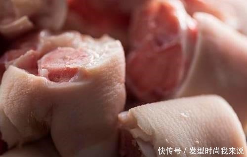 炖猪蹄时,别只会焯水,大厨教你正确做法,猪蹄又香又烂,没腥味