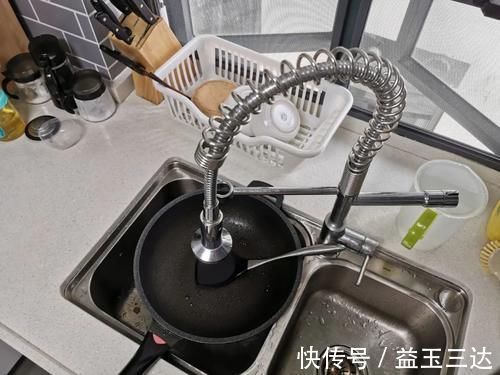 操作台|小厨房实用装修参考！送你9个建议，好用的厨房才美丽！