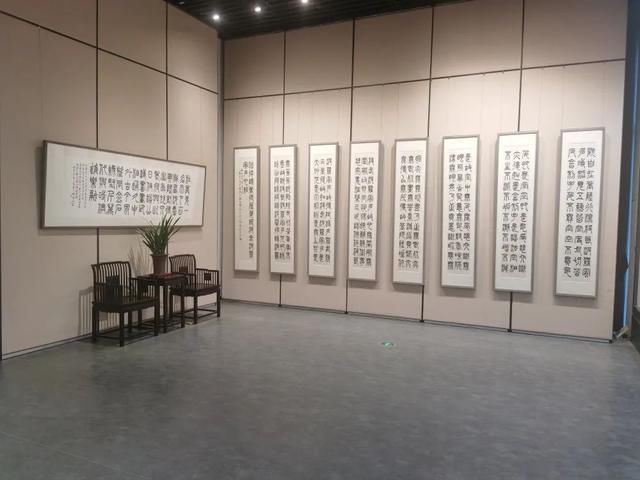  春雨一洗月更研——杨兴旺书法作品展