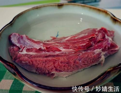 卤牛肉时，掌握好这3步，牛肉软烂好吃，不发柴无腥味，比卖得好
