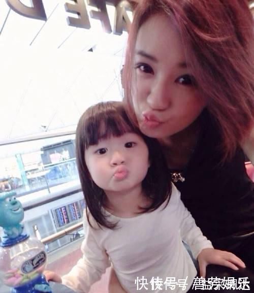 积食|劝告:1岁宝宝常喝“夜奶”,积食一个月今医院,宝妈别大意!