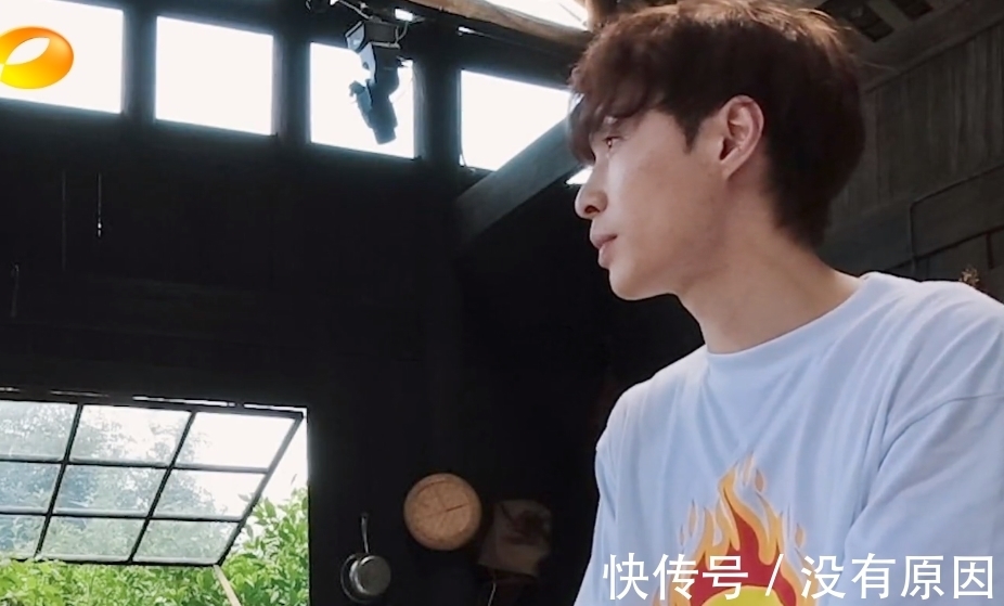 黄磊|张艺兴是否参加下一季《向往》?他对黄磊说的这段话引热议