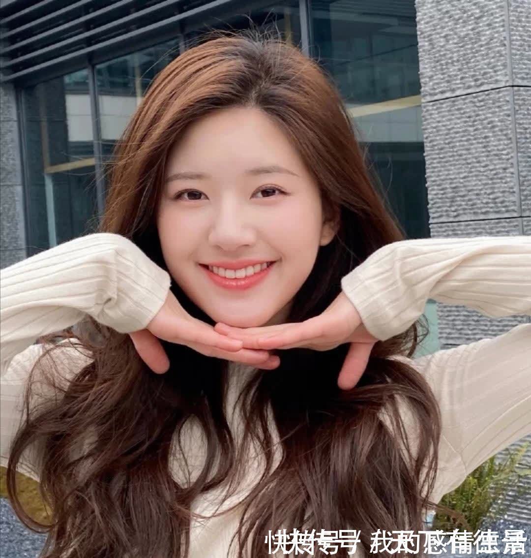 女生|天生丽质的女生,脸上一般都有这5条线,有2个颜值就不低