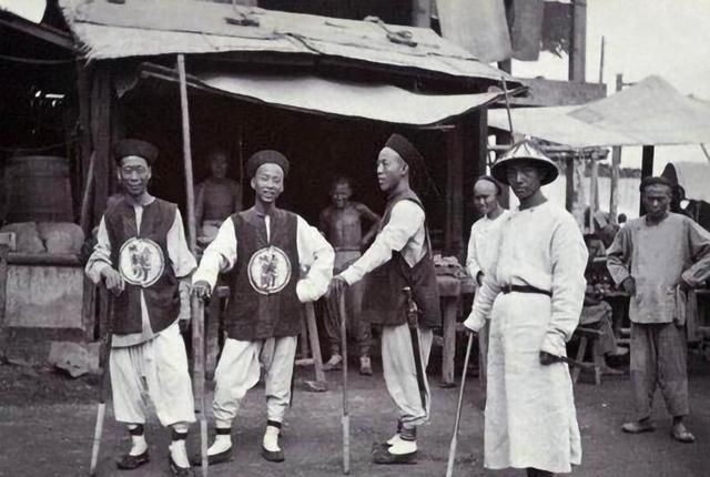 年才|清朝灭亡以后,100万清军残部去哪里了直到1987年才被重新发现