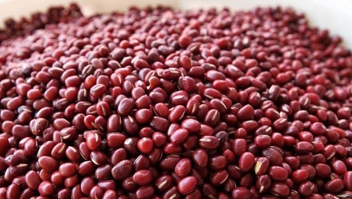 我家红豆从不熬粥喝,加1碗面粉,上锅一蒸,家人三天两头喊我做