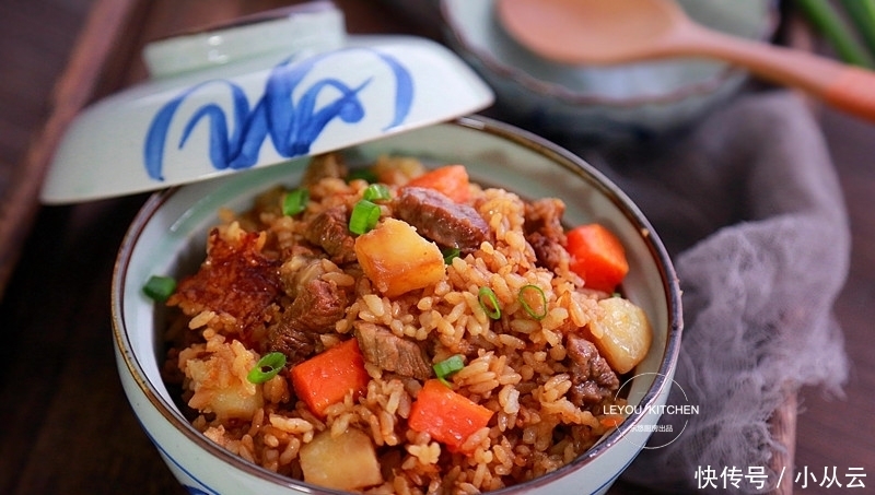 简单好做的懒人焖饭，一锅菜、肉、饭全有，下班再不用愁吃什么