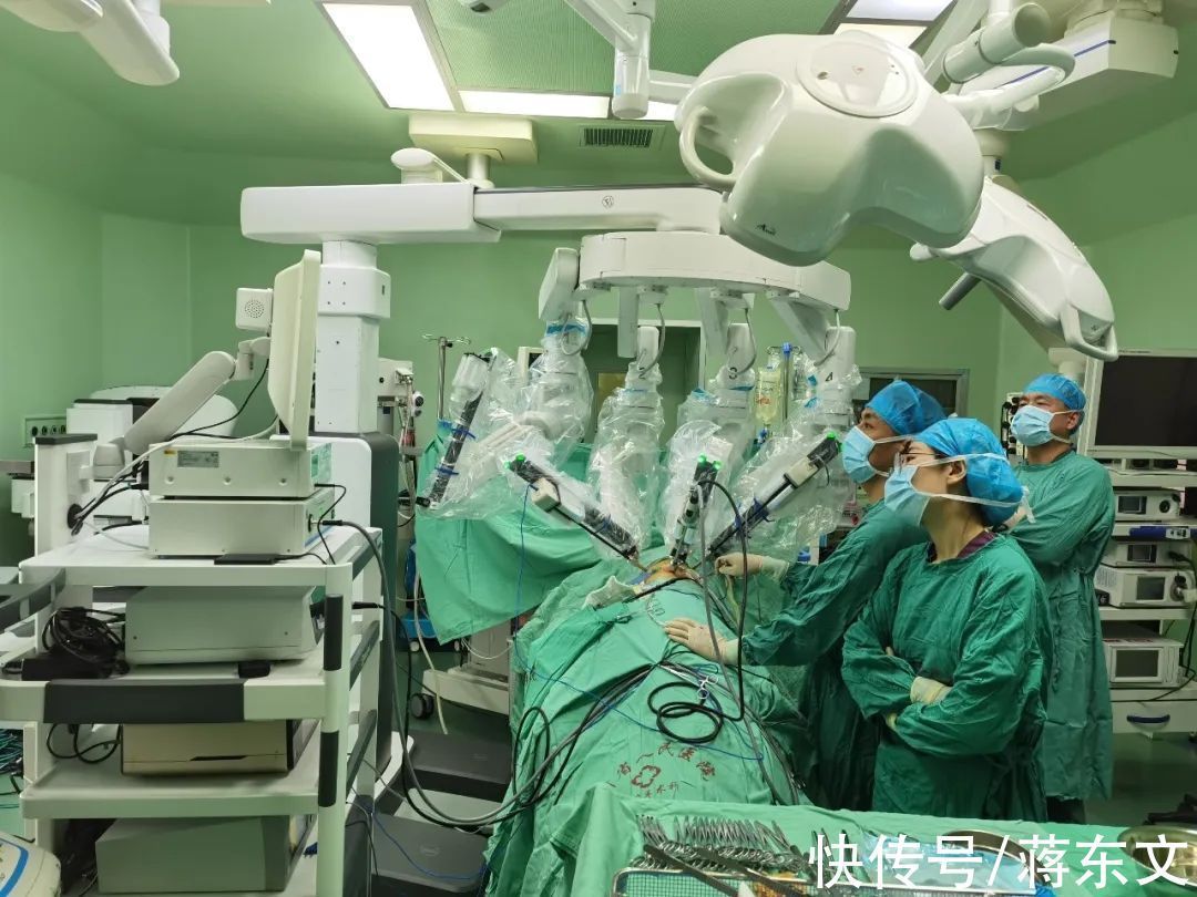 手术|一家可能永远无法赚钱的公司,如何撑起350多亿的市值?