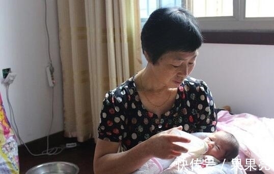 三胞胎|产检发现三胞胎,可把妈妈乐坏了,生下来竟又是惊喜