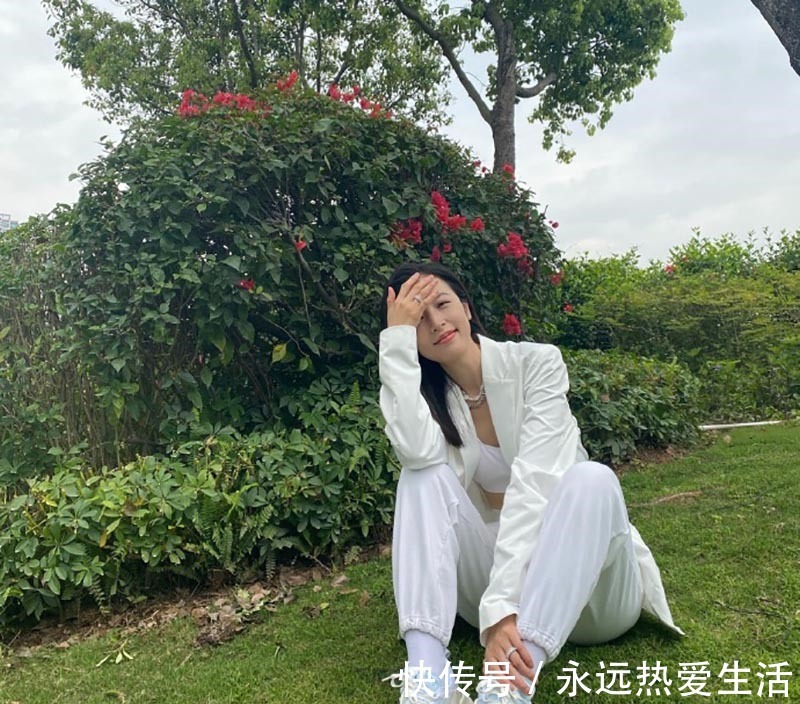 ori|除了小10万的AJ1,近期17位明星上脚别漏看!