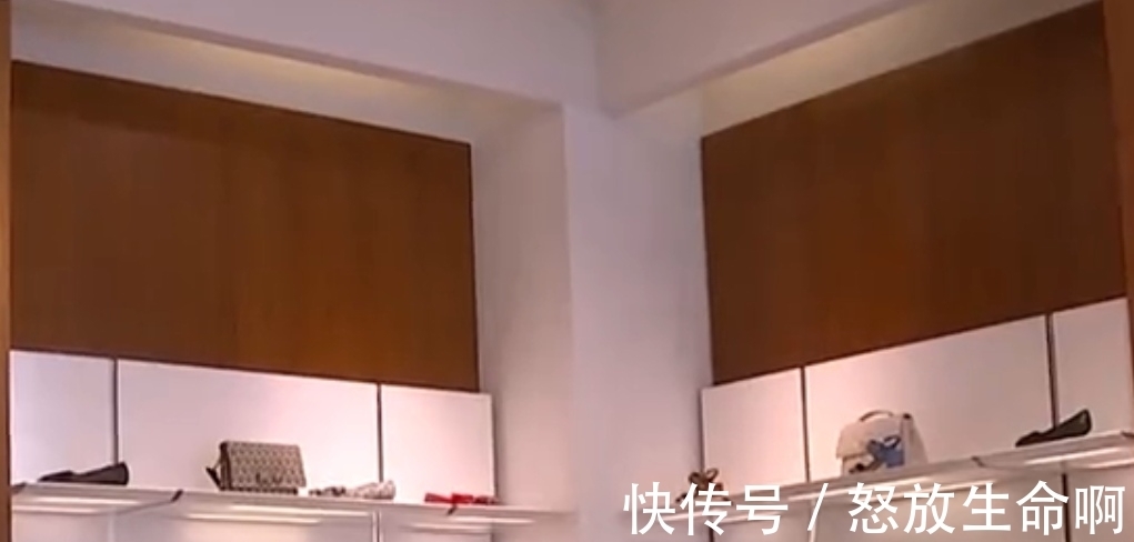 喜滋|宁波女子5355元买双鞋,上个楼梯竟然掉渣了!店员回应2字太气人