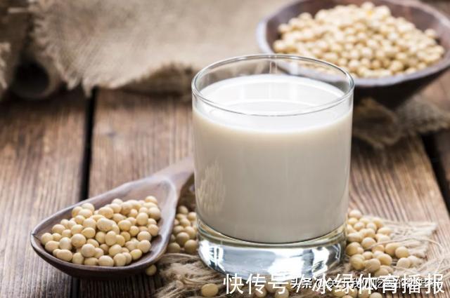 破壁机|自制豆浆,豆子泡后别直接打,先做1步,豆浆细腻无渣,香浓顺滑