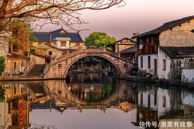 婚俗馆|浙江绍兴有座宋朝古镇，当地特色“水上婚礼”，吸引不少游客打卡