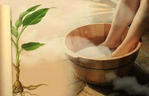 穴位|每天用热水泡脚,到底是养生还是慢性自杀?医生终于说出实话