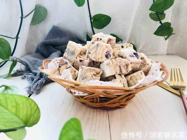 网红雪花酥了解一下!又香又脆,几分钟就能学会,过年串门就带它