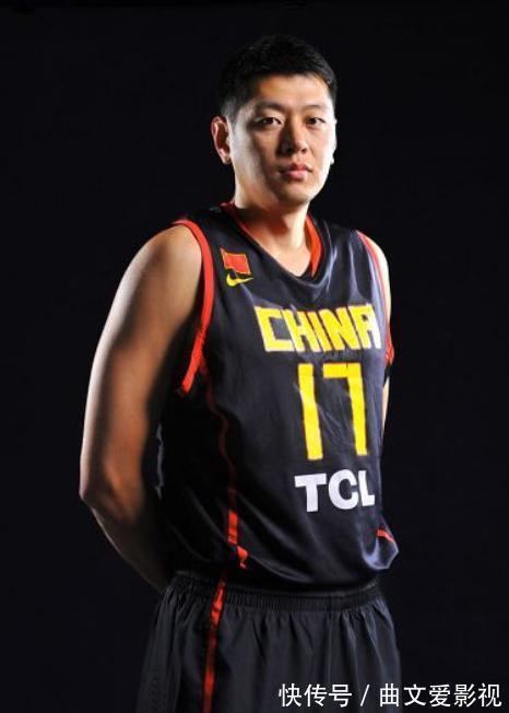 岳父母|游泳名将周雅菲:嫁给中国男篮莫科,同他一起当他前妻父母的孩子